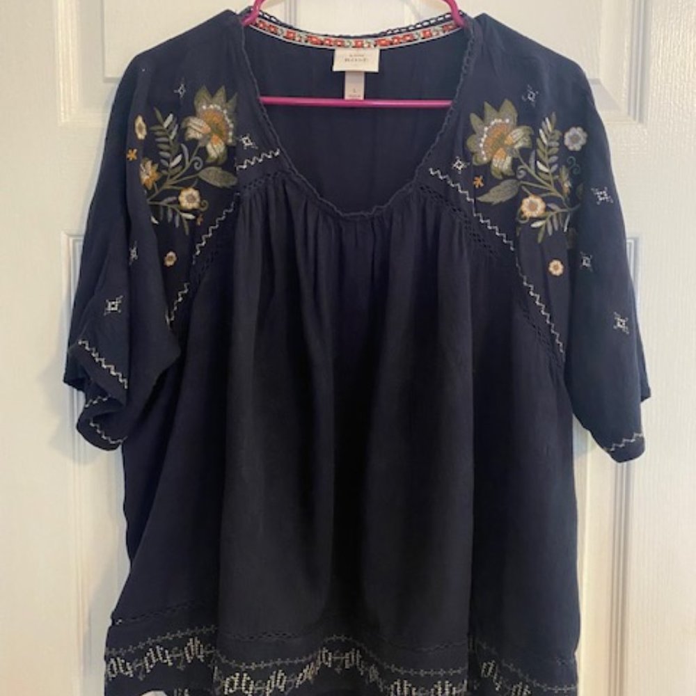 Knox Rose Navy embroidered top, Women's L